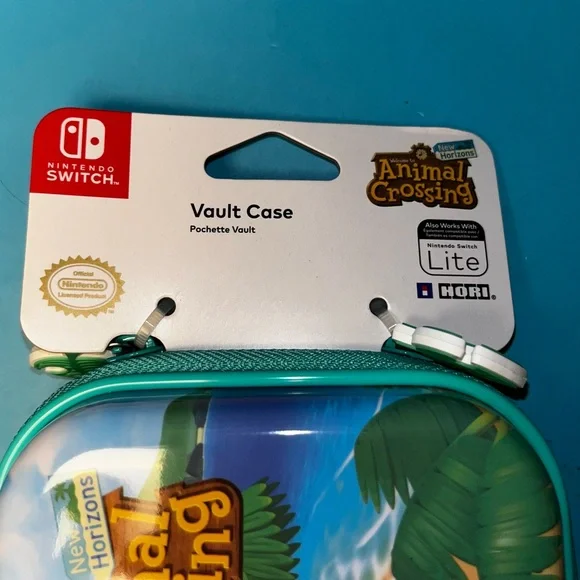 Nintendo Switch Animal Crossing Vault Case designed by HORI - NWT - Picture 3 of 7